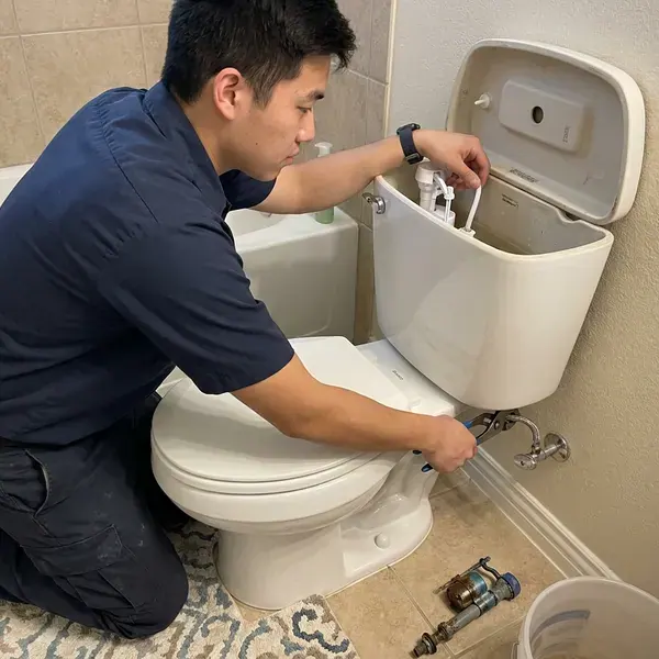 HRL Plumbing technician providing toilet repair in Columbus, OH